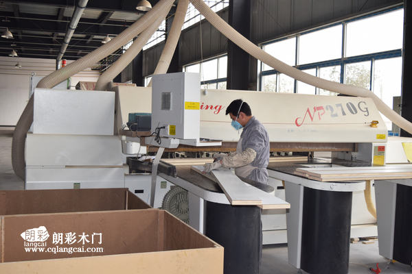 重庆朗彩木门实力展现