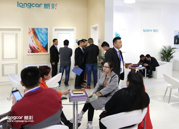朗彩木门往届展会现场
