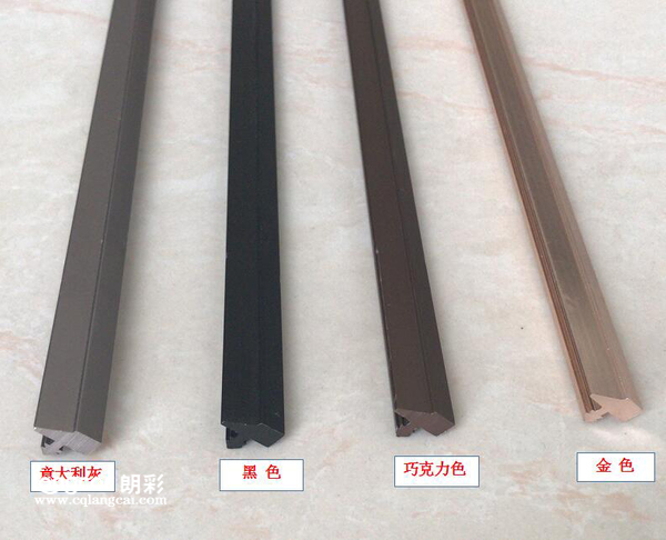 重庆朗彩木门新品震撼上市：镶金属条木门四色可选