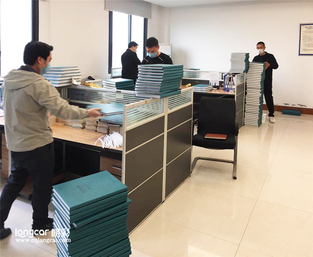 重庆朗彩木门备战工作——全新色卡积极制作中5