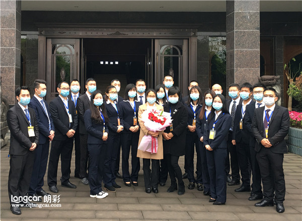 重庆朗彩木门：春暖花开，欢迎回家！4